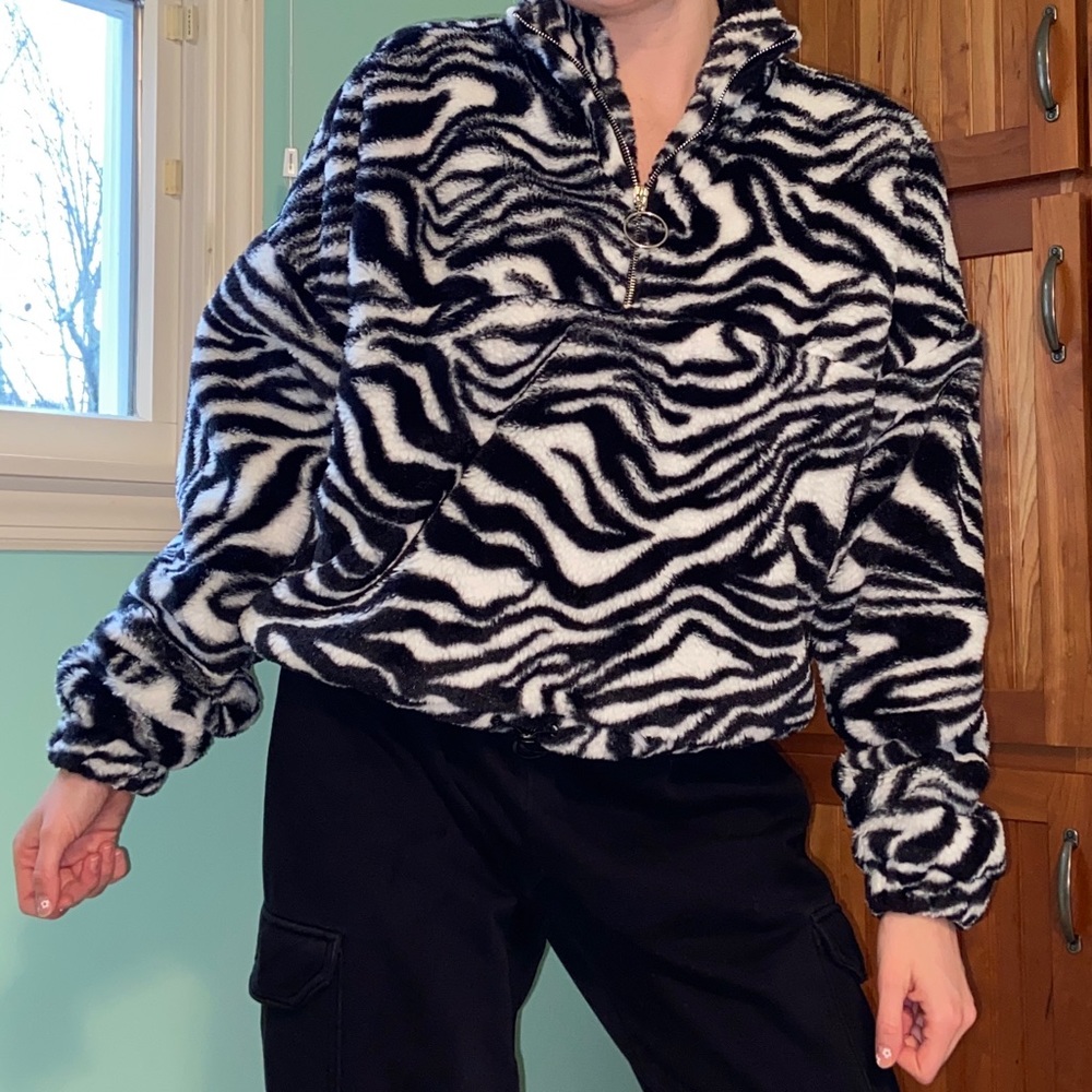 Fuzzy Zebra Print Quarter Zip - Picture 2 of 4